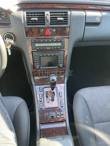 Mercedes E 240 2001, 216,500 km - 2.6 l - Bakı
