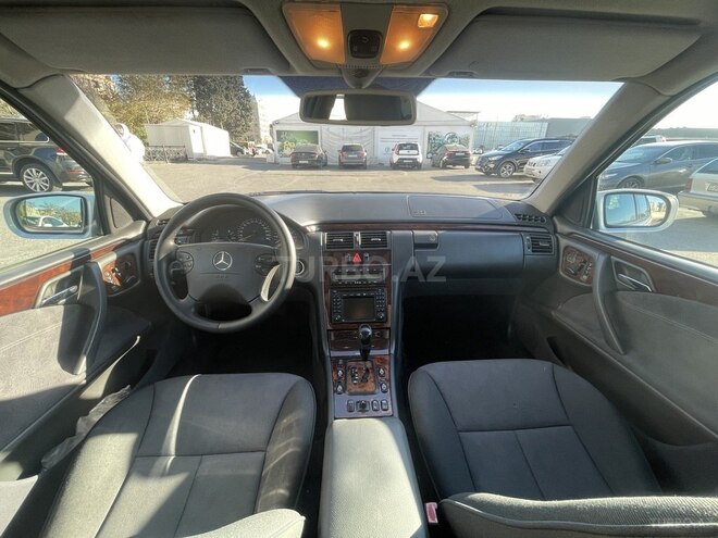 Mercedes E 240 2001, 216,500 km - 2.6 l - Bakı