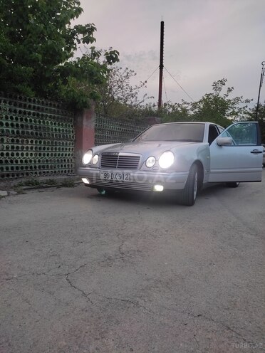 Mercedes E 240 1997, 399,055 km - 2.4 l - Kürdəmir