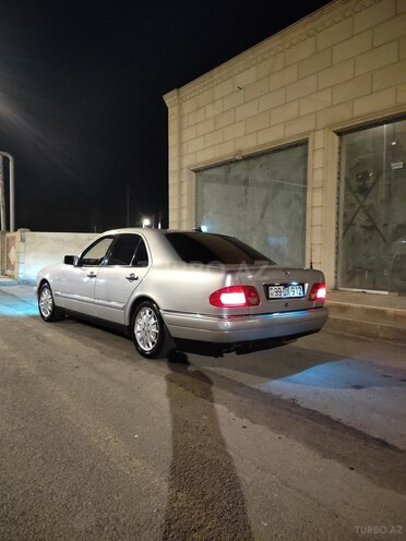 Mercedes E 240 1997, 399,055 km - 2.4 l - Kürdəmir