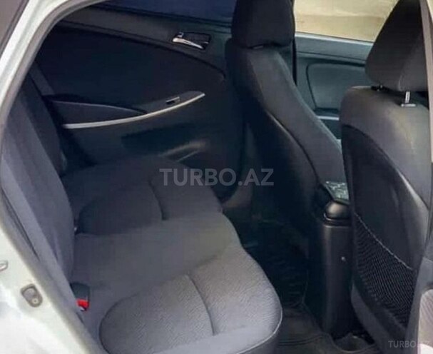 Hyundai Accent 2011, 124,000 km - 1.4 l - Naftalan