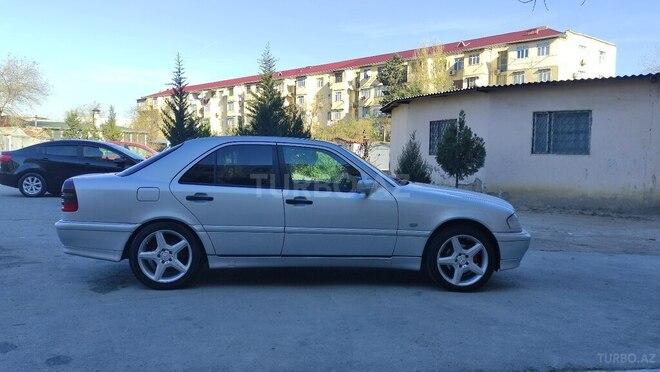 Mercedes C 180 1999, 300,000 km - 1.8 l - Sumqayıt
