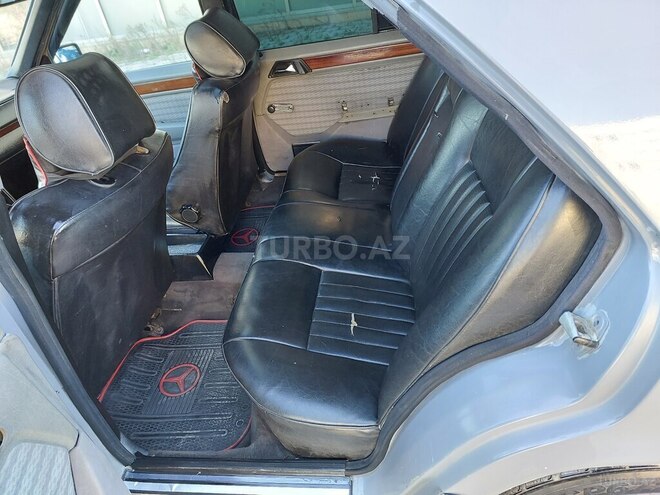 Mercedes E 250 1988, 398,532 km - 2.5 l - Bakı
