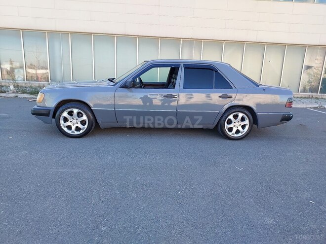 Mercedes E 250 1988, 398,532 km - 2.5 l - Bakı