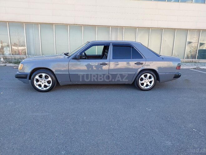 Mercedes E 250 1988, 398,532 km - 2.5 l - Bakı