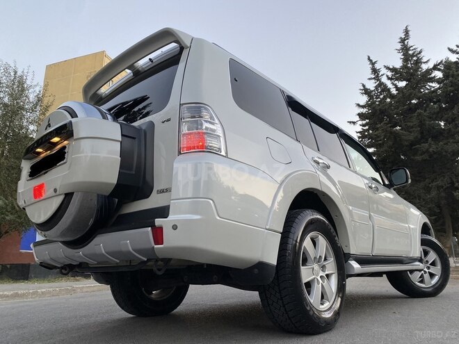 Mitsubishi Pajero 2008, 188,000 km - 3.0 l - Bakı