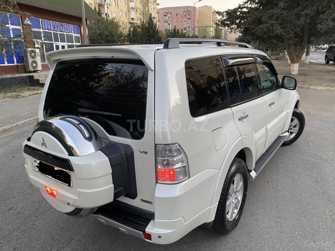 Mitsubishi Pajero 2008, 188,000 km - 3.0 l - Bakı