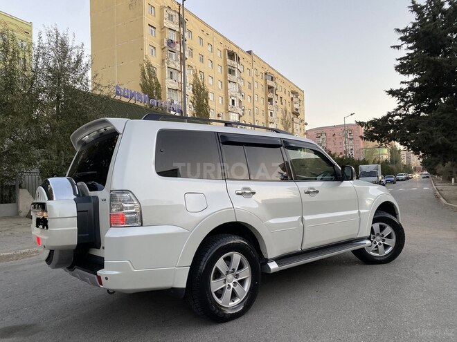 Mitsubishi Pajero 2008, 188,000 km - 3.0 l - Bakı