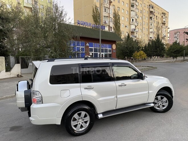 Mitsubishi Pajero 2008, 188,000 km - 3.0 l - Bakı