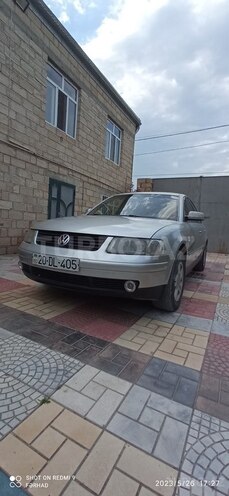 Volkswagen Passat 2000, 256,000 km - 1.8 l - Bərdə