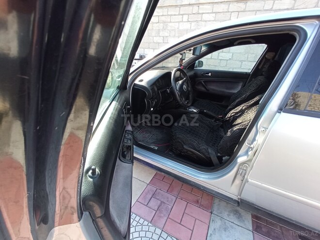 Volkswagen Passat 2000, 256,000 km - 1.8 l - Bərdə