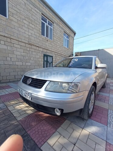 Volkswagen Passat 2000, 256,000 km - 1.8 l - Bərdə