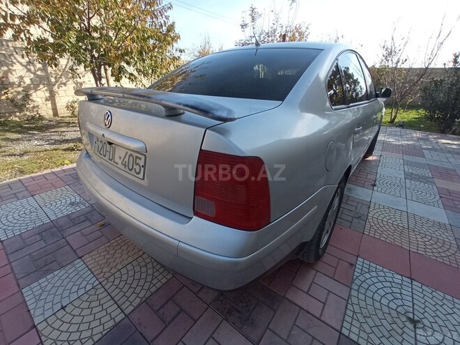 Volkswagen Passat 2000, 256,000 km - 1.8 l - Bərdə
