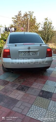Volkswagen Passat 2000, 256,000 km - 1.8 l - Bərdə