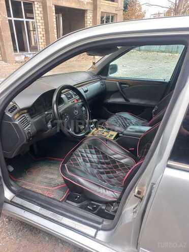 Mercedes E 200 2000, 350,000 km - 2.0 l - Gəncə