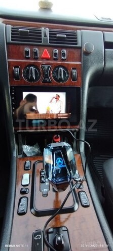 Mercedes E 220 2000, 450,000 km - 2.2 л - Bakı