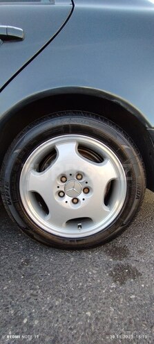 Mercedes E 220 2000, 450,000 km - 2.2 л - Bakı