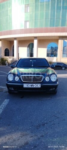 Mercedes E 220 2000, 450,000 km - 2.2 л - Bakı