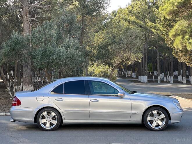 Mercedes E 270 2002, 266,000 km - 2.7 l - Bakı
