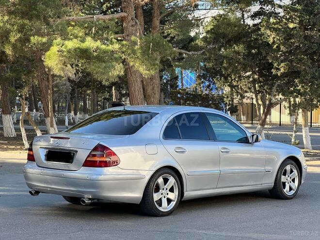 Mercedes E 270 2002, 266,000 km - 2.7 l - Bakı