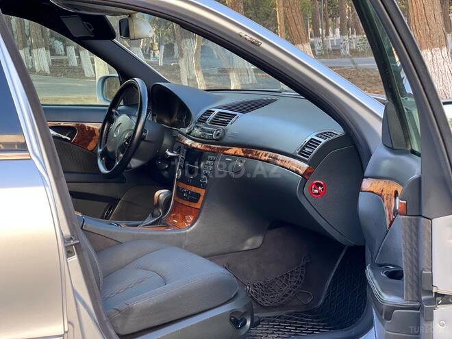 Mercedes E 270 2002, 266,000 km - 2.7 l - Bakı
