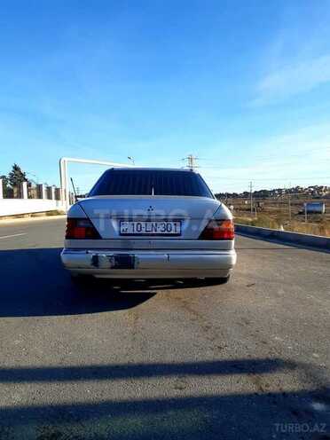 Mercedes E 220 1994, 550,000 km - 2.2 l - Bakı