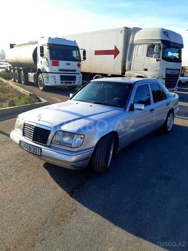 Mercedes E 220 1994, 550,000 km - 2.2 l - Bakı