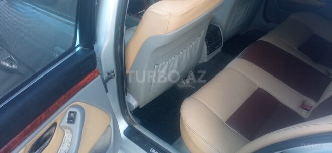 BMW 528 1999, 208,000 km - 2.8 l - Bakı