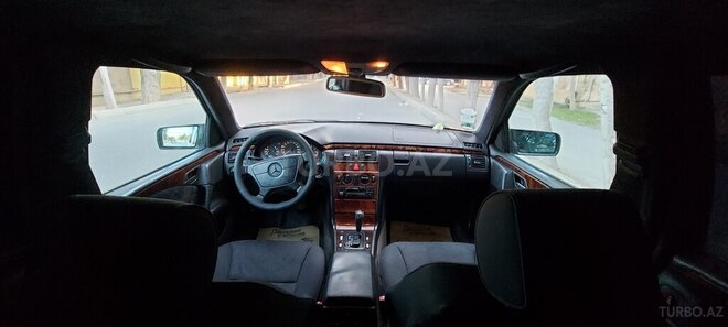 Mercedes E 200 1997, 389,000 km - 2.0 l - Bakı