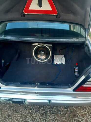 Mercedes E 220 1994, 550,000 km - 2.2 l - Bakı