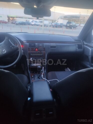 Mercedes E 230 1996, 355,482 km - 2.3 l - Bakı