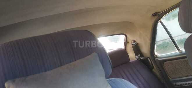 GAZ 31105 2005, 300,000 km - 2.4 l - Gəncə