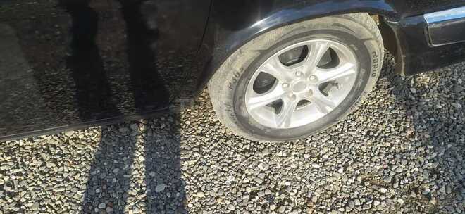 GAZ 31105 2005, 300,000 km - 2.4 l - Gəncə