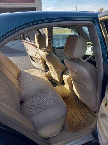 Mercedes E 230 1997, 420,000 km - 2.3 l - Qazax