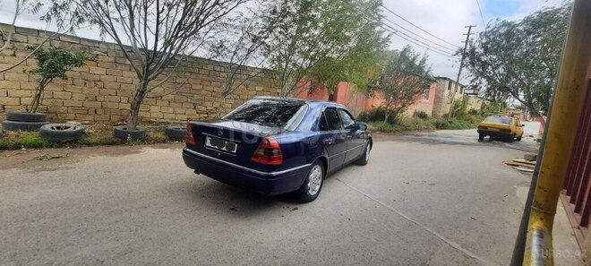 Mercedes C 180 1995, 286,470 km - 1.8 l - Bakı