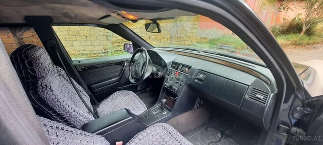 Mercedes C 180 1995, 286,470 km - 1.8 l - Bakı