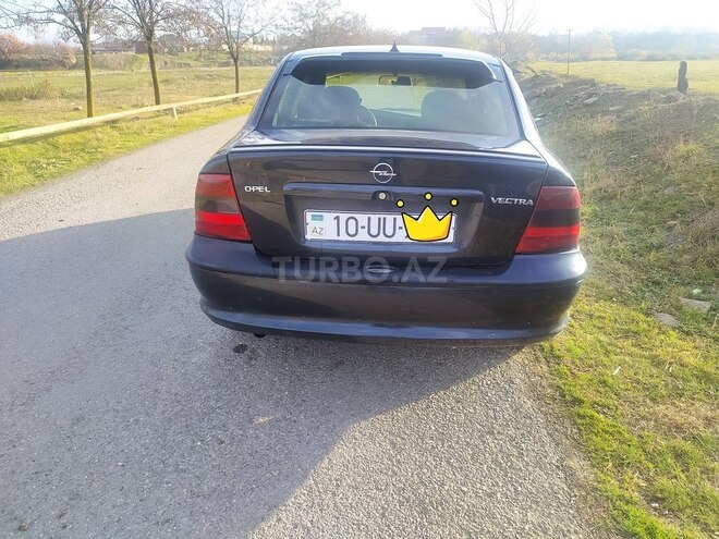 Opel Vectra 1996, 156,000 km - 1.8 l - Quba