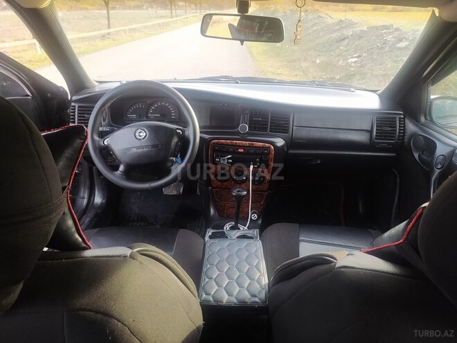Opel Vectra 1996, 156,000 km - 1.8 l - Quba
