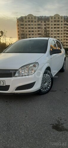 Opel Astra 2009, 196,000 km - 1.4 l - Bakı