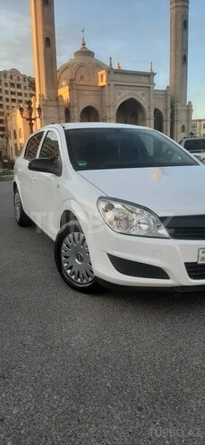 Opel Astra 2009, 196,000 km - 1.4 l - Bakı