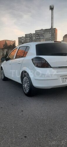 Opel Astra 2009, 196,000 km - 1.4 l - Bakı