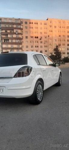 Opel Astra 2009, 196,000 km - 1.4 l - Bakı