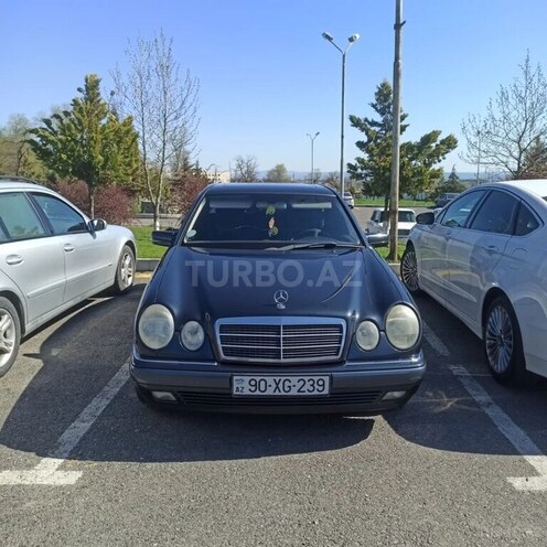 Mercedes E 240 1999, 358,963 km - 2.4 l - Qəbələ