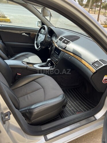 Mercedes E 220 2005, 330,000 km - 2.2 л - Bakı
