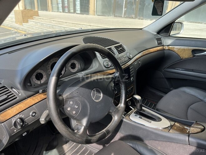 Mercedes E 220 2005, 330,000 km - 2.2 л - Bakı
