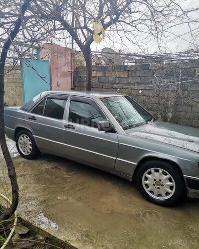 Mercedes 190 1991, 437,652 km - 2.0 л - Ucar