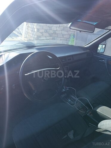 Mercedes E 250 1993, 450,000 km - 2.5 l - Bakı
