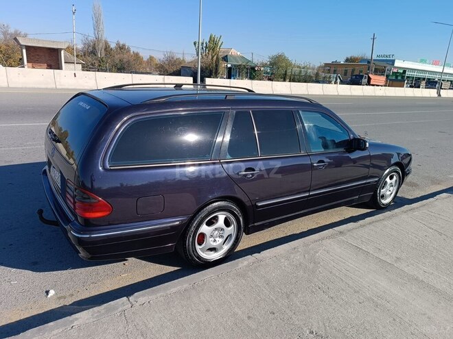 Mercedes E 220 2001, 330,212 km - 2.2 l - Bakı