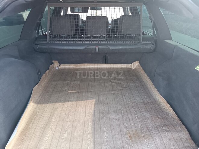 Mercedes E 220 2001, 330,212 km - 2.2 l - Bakı