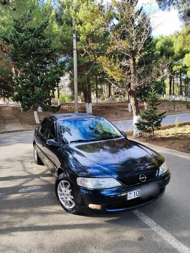 Opel Vectra 1997, 290,000 km - 1.6 l - Xırdalan